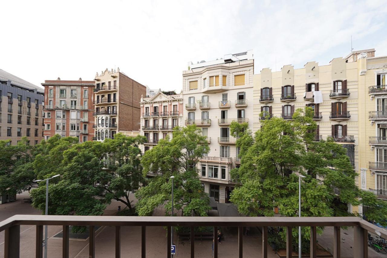 Numa I Brio Aparthotel Barcelona Bagian luar foto